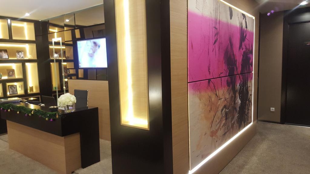 Pensiune Dominic Smart & Luxury - Republic Square 4*