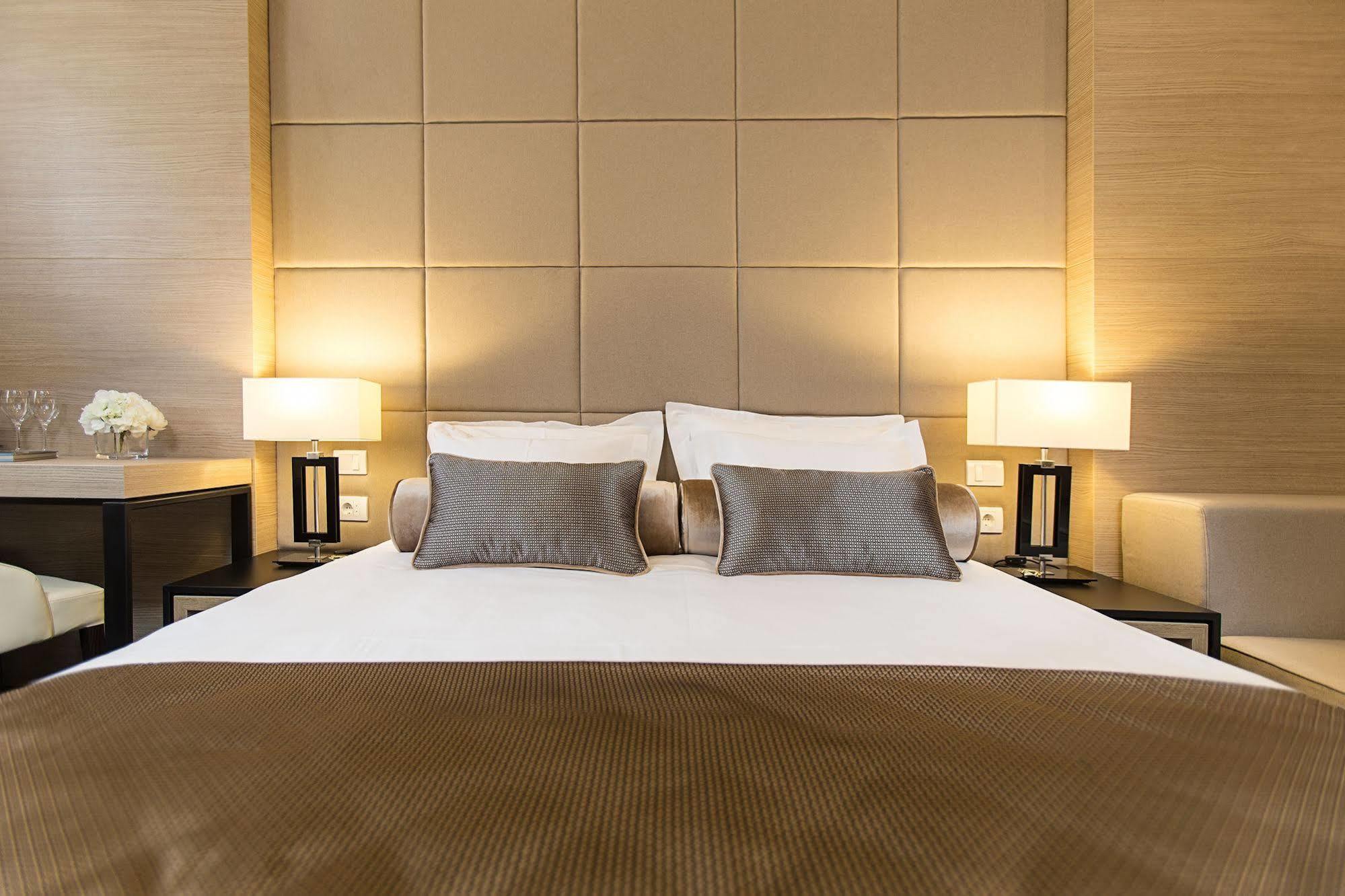 Dominic Smart & Luxury - Republic Square Pensiune Belgrad