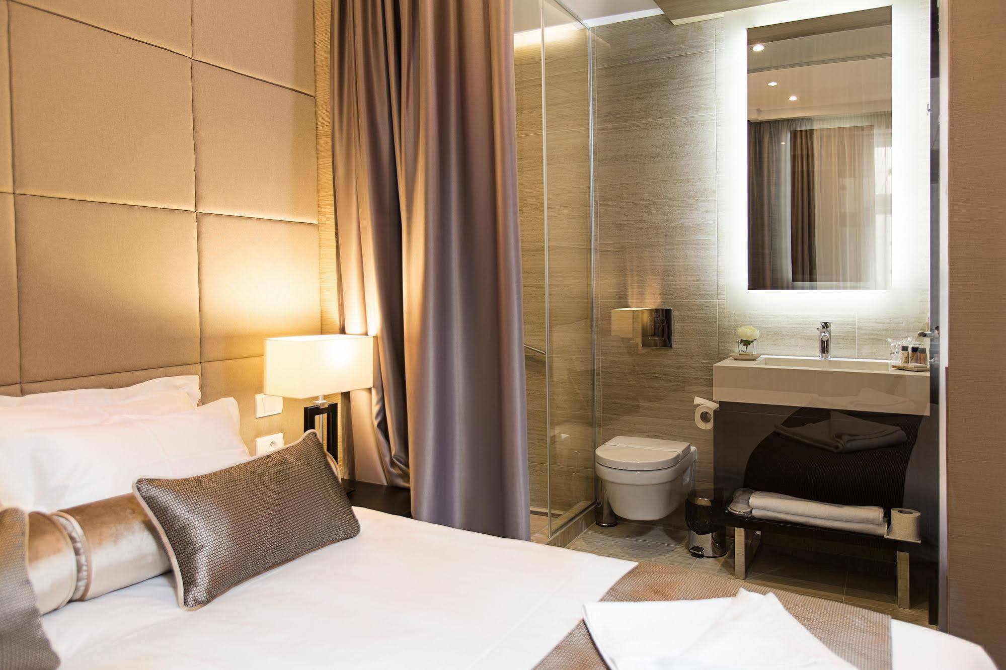 Pensiune Dominic Smart & Luxury - Republic Square 4*