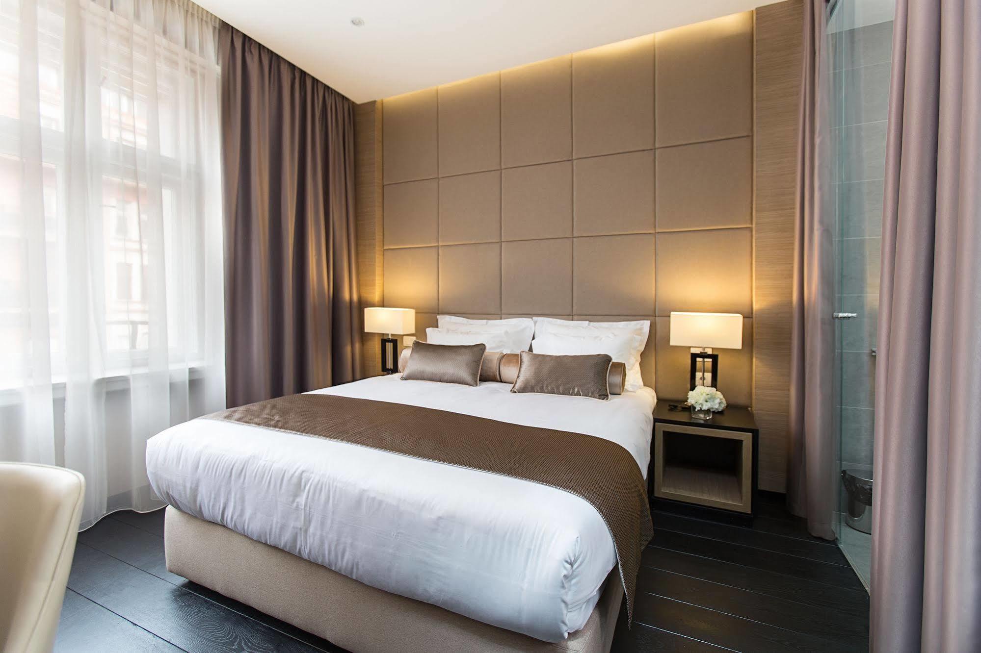 Pensiune Dominic Smart & Luxury - Republic Square 4*